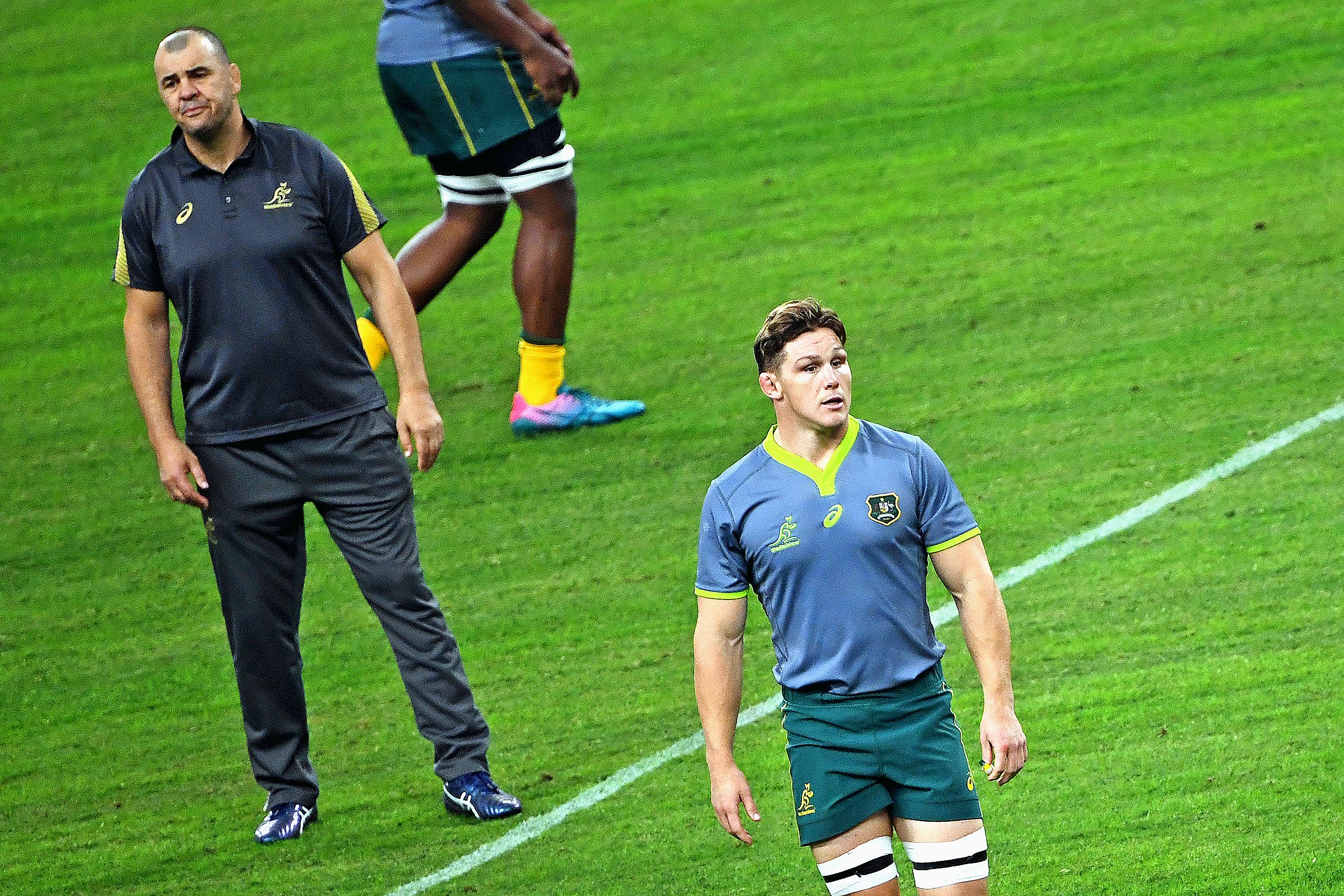 Michael Cheika (à gauche) peut compter sur la loyauté de son désormais  ex-capitaine, Michael Hooper (à droite). Photo AFP