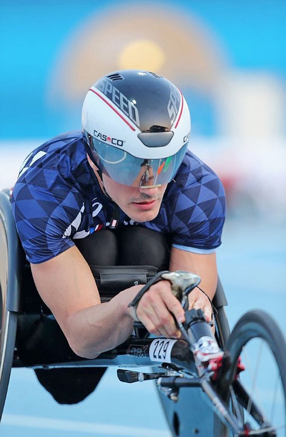 Thierry Cibone a lancé dans la nuit de Dubaï. 