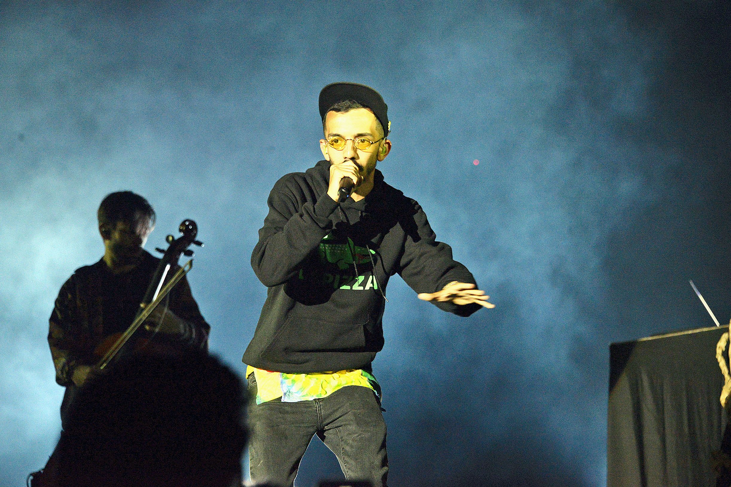 De la cour des grands, à La vraie vie jusqu’à La vie de rêve, Bigflo et Oli ont fait vibrer leur « rap à l’ancienne », soutenus par la voix d’un public qui leur a prouvé sa ferveur.