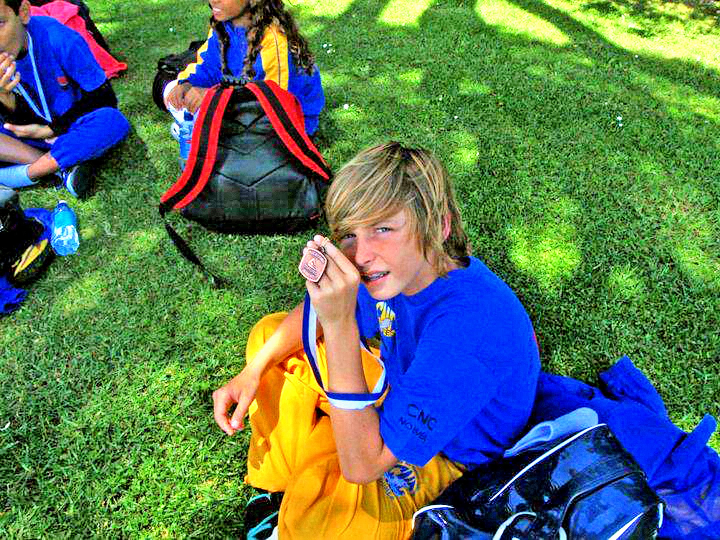 Une des premières médailles de Maxime, en Nouvelle-Zélande. Photo DR