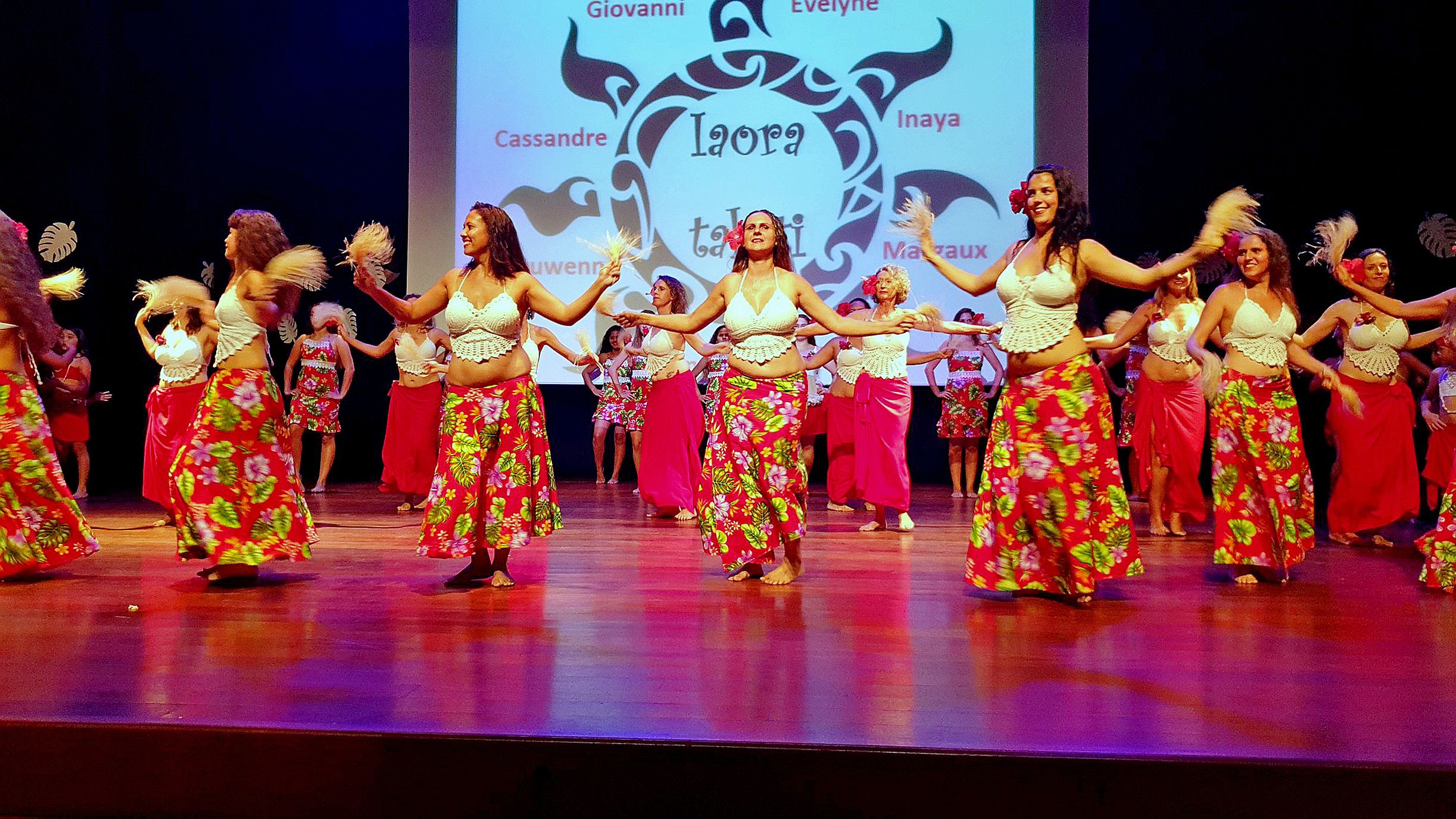 Les mamans ont ébloui la salle, avec beaucoup de grâce et de subtilité dans la gestuelle.