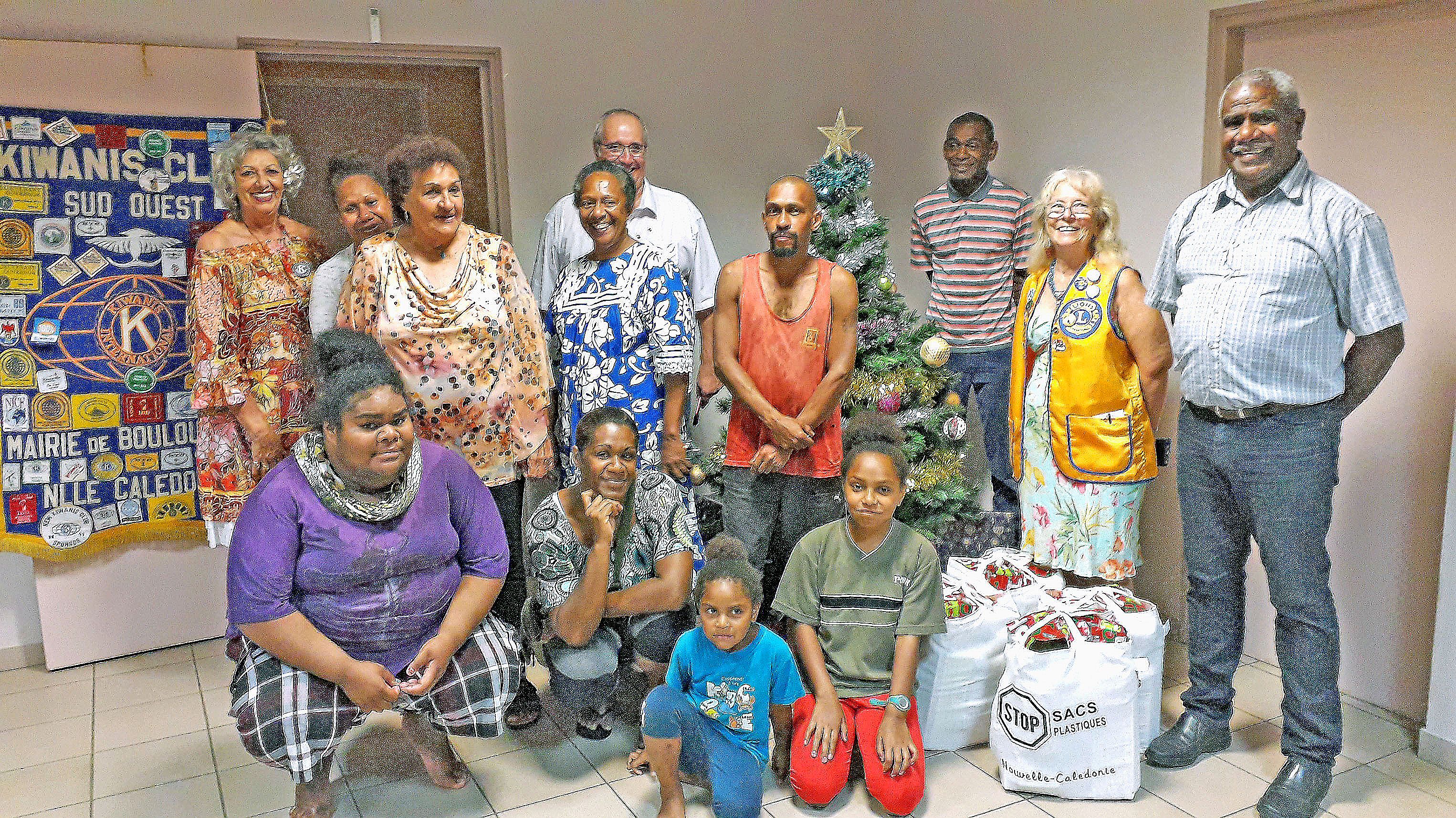 A Sarraméa, cinq corbeilles garnies ont été offertes le 20 décembre, à 14 h 30. Photo ALSHDE