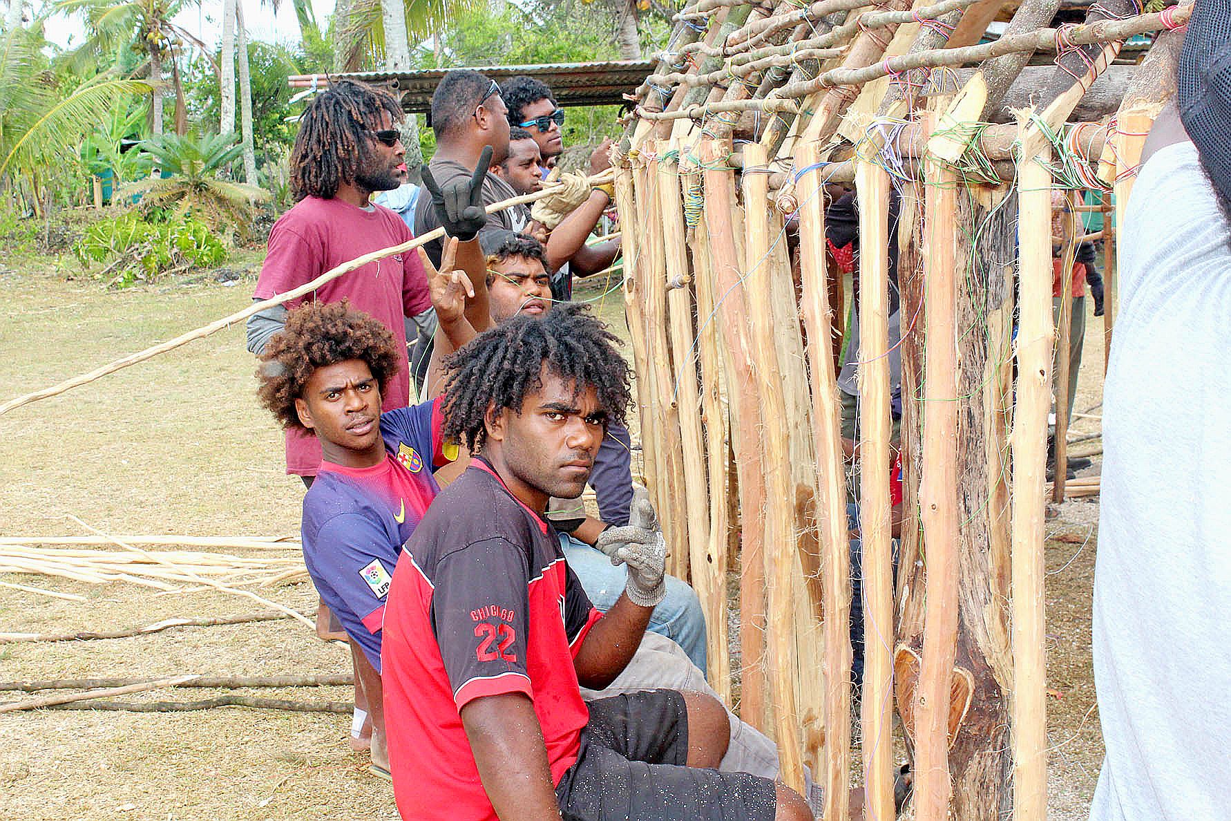 Les jeunes ont épaté  leurs aînés, bâtissant l’édifice en une semaine seulement.