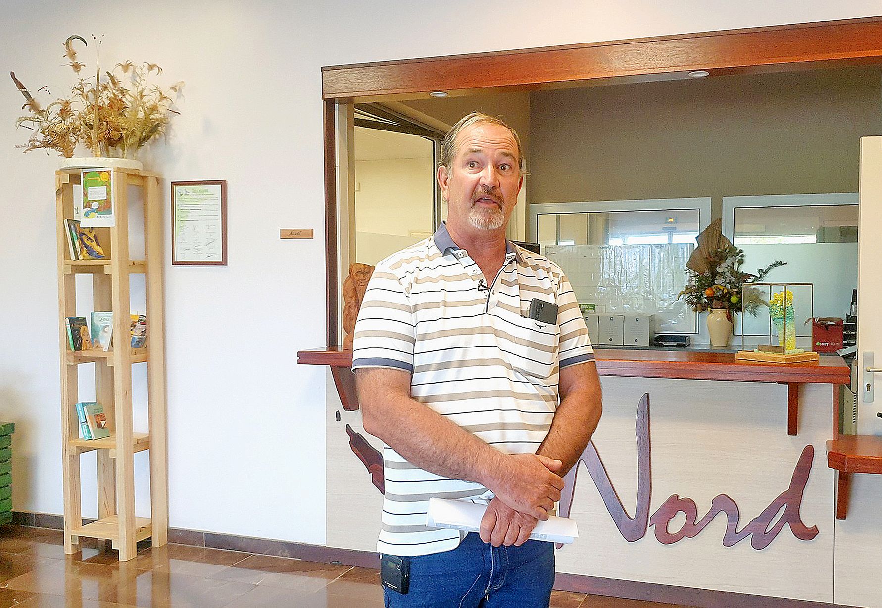 « Il faut arrêter de ne penser qu’à soi, explique Robert Courtot, maire de Pouembout et représentant des agriculteurs de la zone, et arrêter de laisser couler le robinet comme on peut le voir chez certains. » 