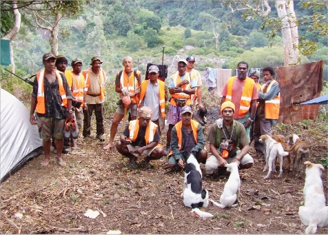 Les premières actions de chasse aux cerfs et aux cochons avec la population locale ont débuté cette année à Tendo.