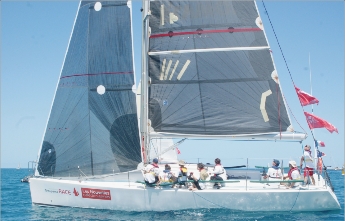 Privé de météo, LNC 41 Sud a navigué à l'aveugle durant toute la course.