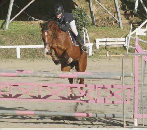 Amandine Vérons s'est offert le Trophée des jeunes Société Générale sur Belcam City, samedi à l'Étrier.