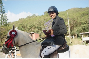 Oana Larue s'est fait remarquer en remportant le Trophée Espoir avec Mina.