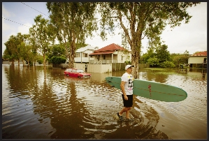 Des milliers de maisons inondées, des habitants hélitreuillés... le nord-est du pays est la proie d'inondations qui font suite au passage du cyclone Oswald.