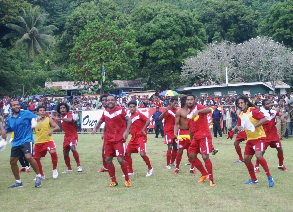 Olivier Dokunengo (avec le brassard) et ses partenaires feront-ils la fête après une toute première victoire en terre néo-zélandaise ?