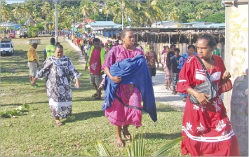 2 974 fidèles ont assisté à la grande messe du dimanche pascal.