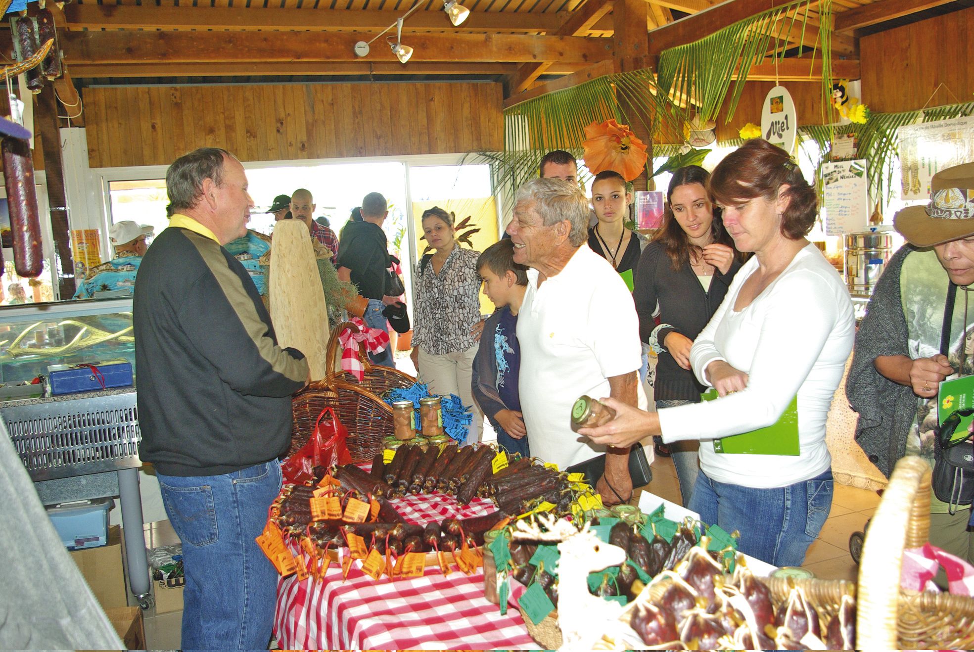 Le saucisson est l'un des produits transformés phares du cerf, un produit notamment  exporté en Métropole.