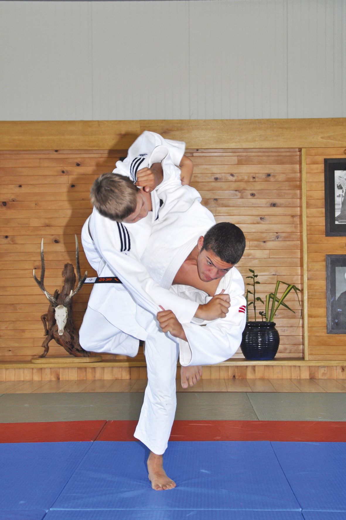 Alexis Mathieu s\'entraînait encore il y a un an sur le tatami du Seidokan de Koumac, club où il est toujours licencié aujourd\'hui.