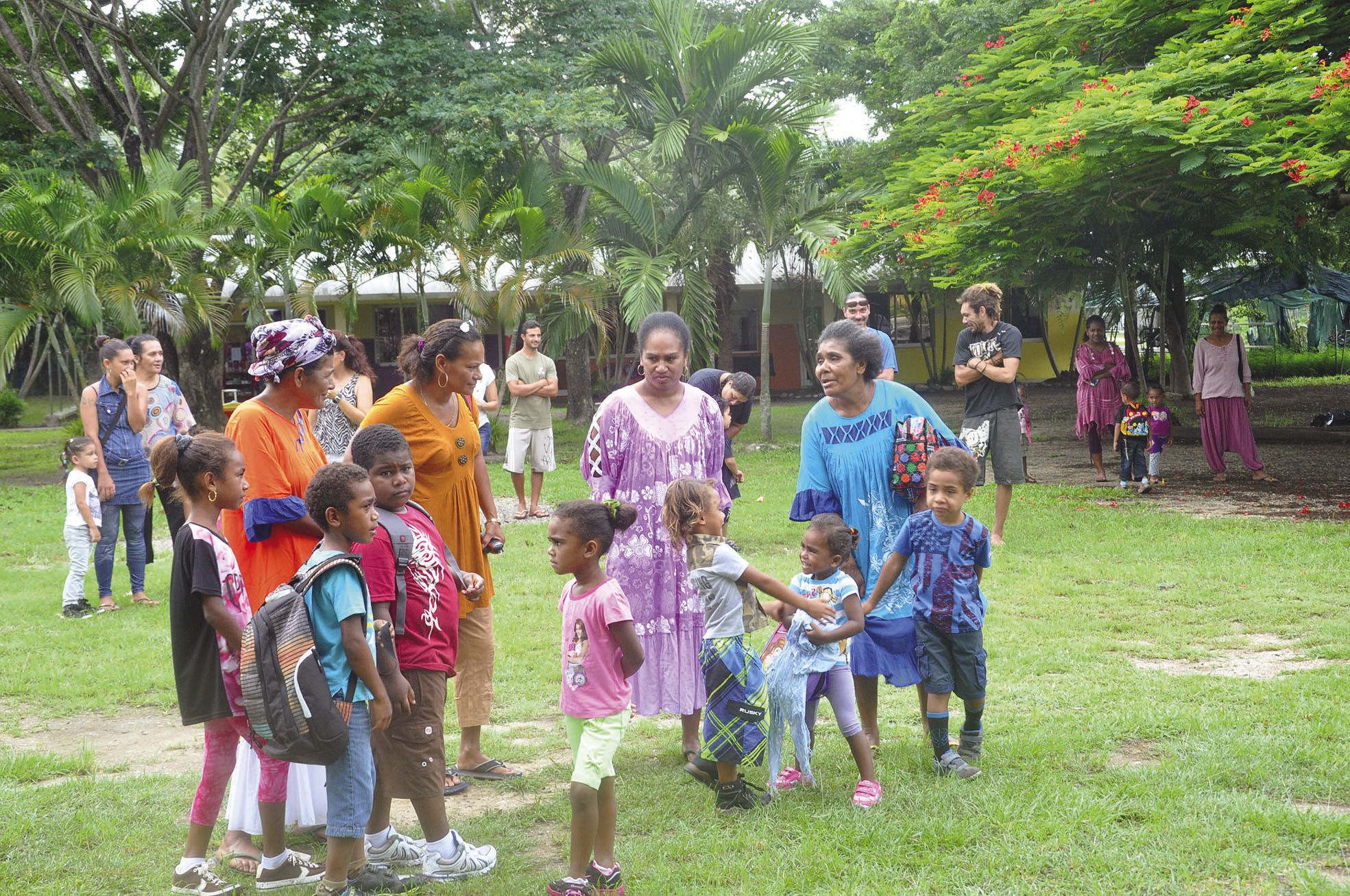 Les parents sont venus nombreux à cette rentrée de l'école primaire publique du village.