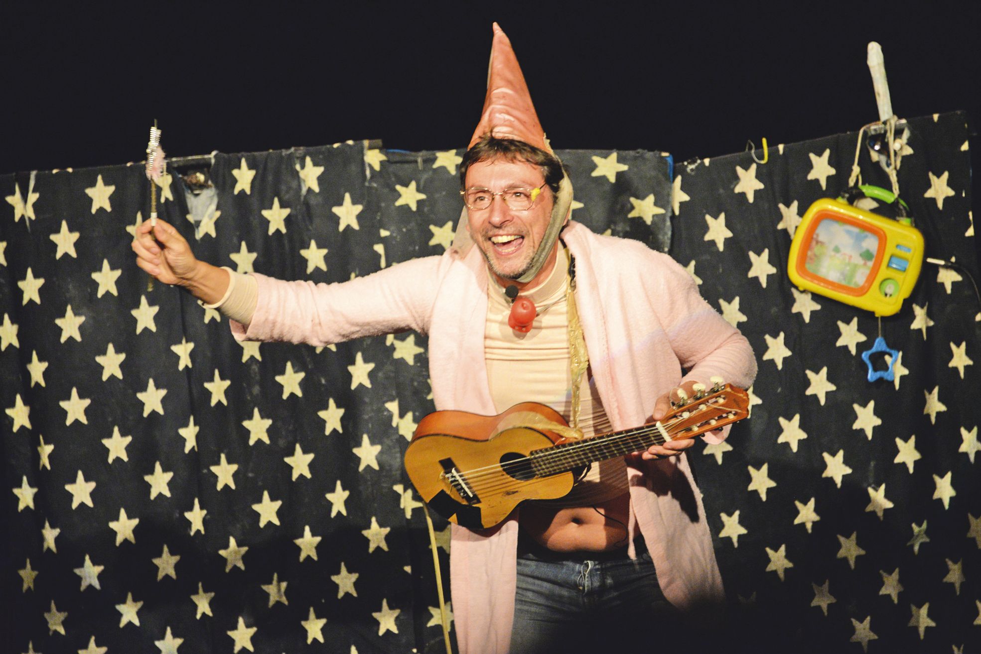 Théâtre de Poche, le 10 mars. Rencontre avec un Arnaud Aymard changé en pseudo-gothique et un Didier Super démultiplié.