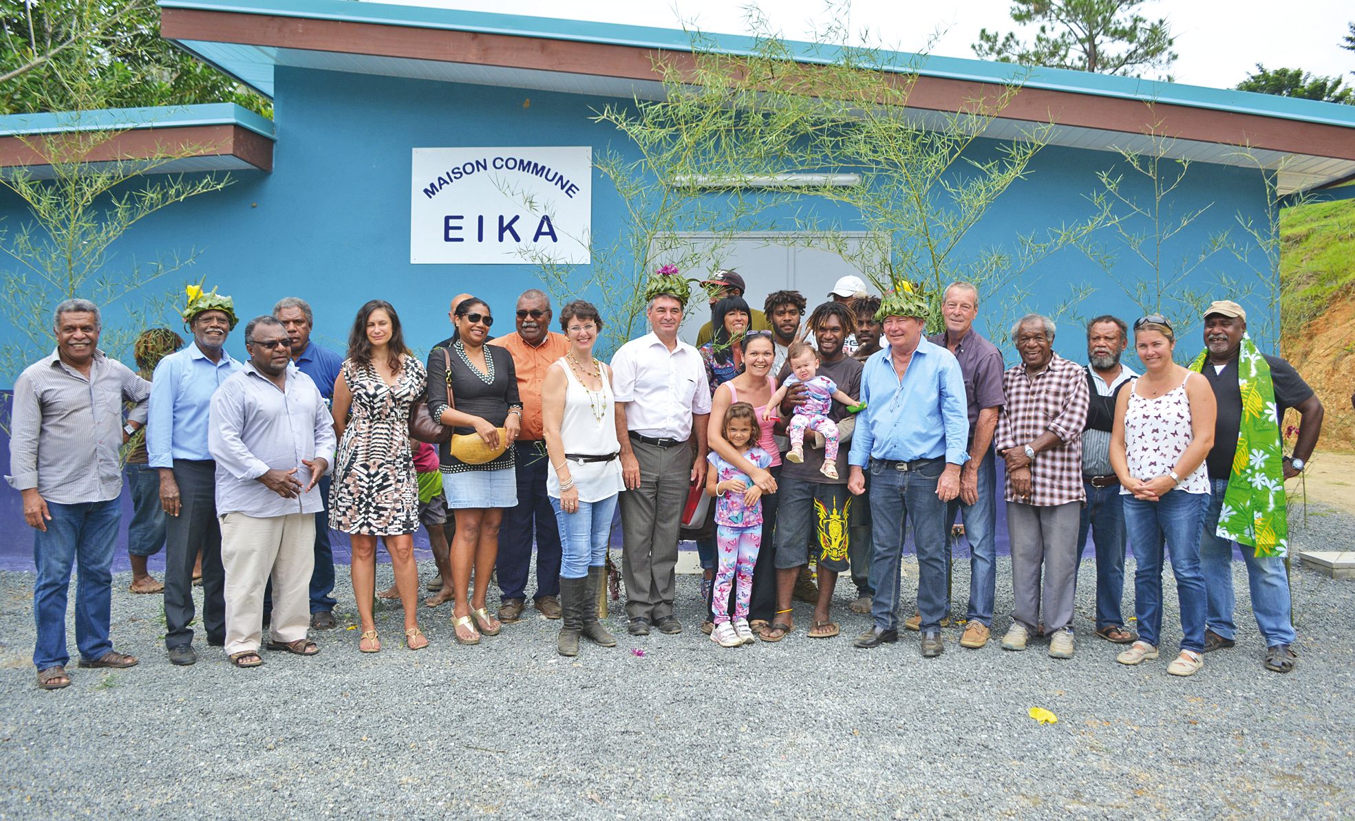 Table Unio, samedi 26 mars. Les élus de la province Sud et les coutumiers ont inauguré la nouvelle maison commune de la tribu qui fait la fierté de ses habitants.