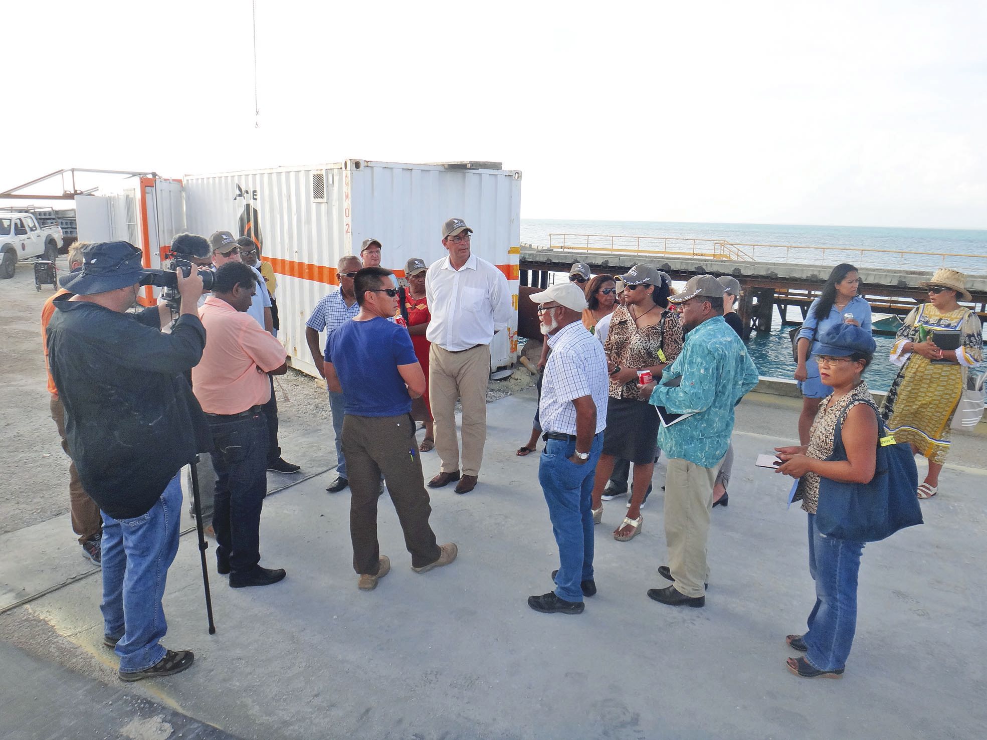 En fin de journée, les élus se sont rendus sur le chantier  du nouveau wharf.