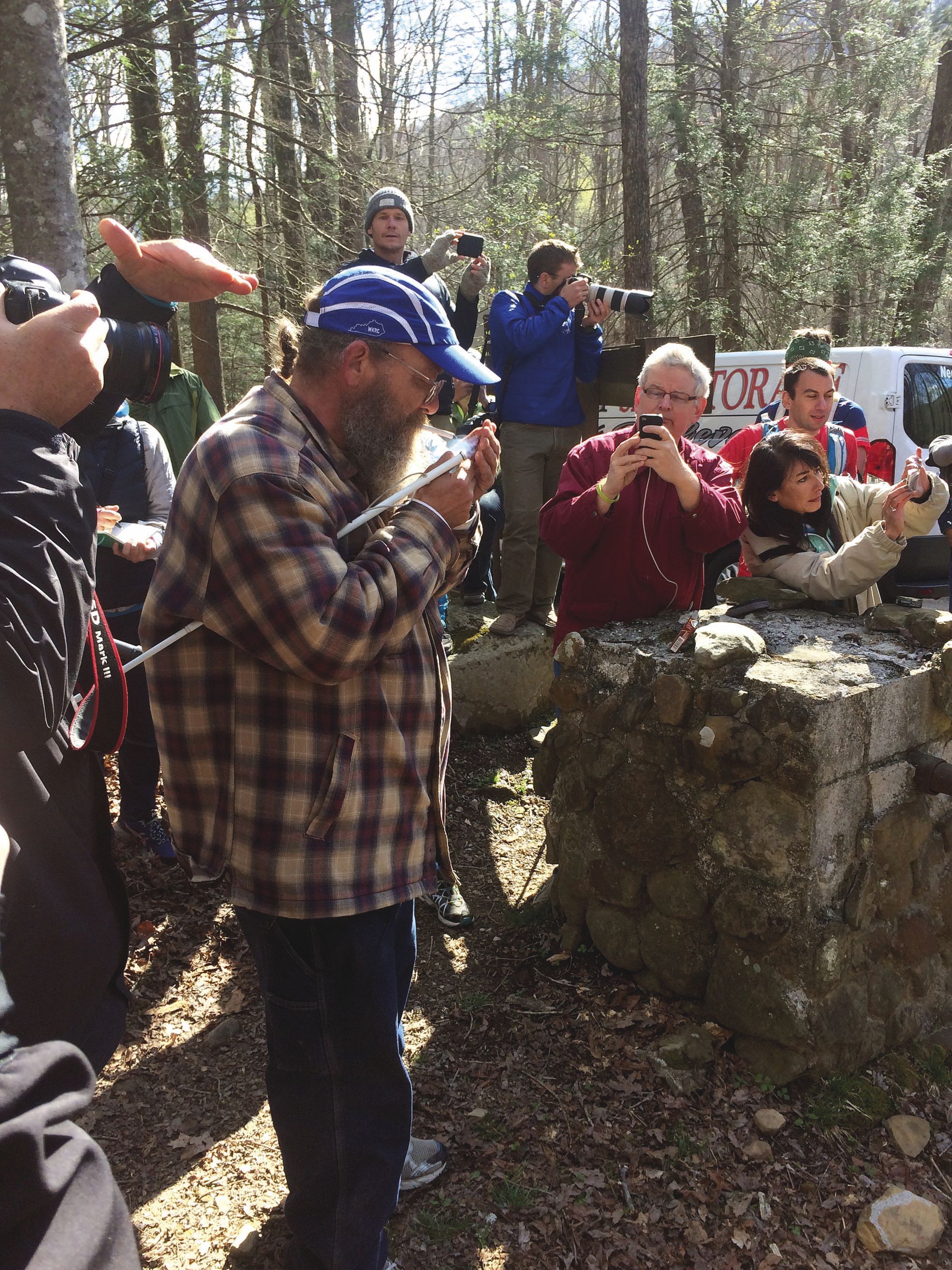 Frozen Head (USA), le 2 avril 2016. C'est le moment fort, celui où Lazarus allume sa cigarette, signe du départ.