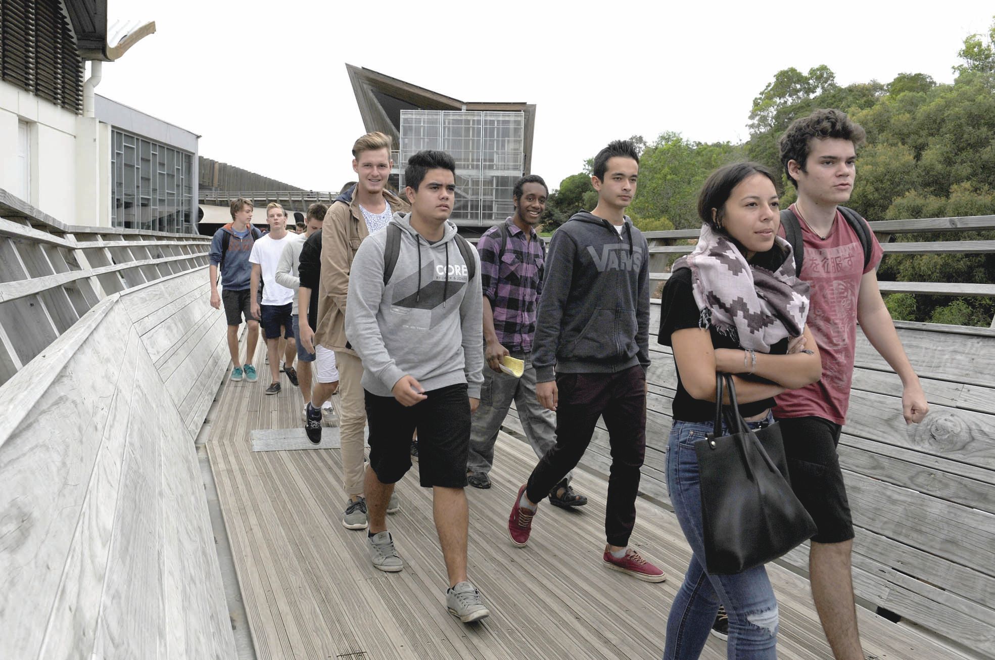 De la bibliothèque à la Maison de l'étudiant, les lycéens  ont visité le campus de Nouville de fond en comble.