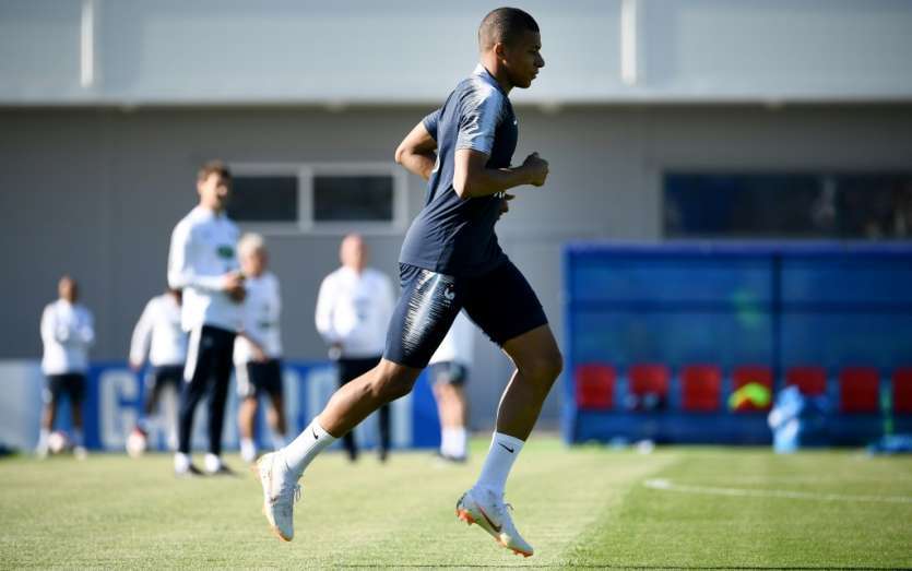 L'attaquant des Bleus Kylian Mbappé lors d'une séance d'entraînement, le 2 juillet 2018 à Istra