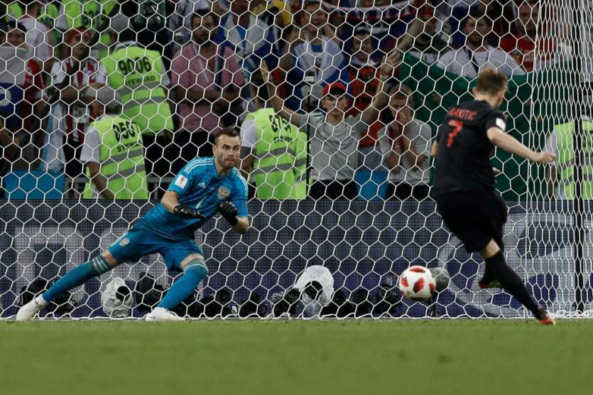 Le milieu de terrain Ivan Rakitic décisif aux tirs au but lors de la qualification de la Croatie en demi finale du Mondial le 7 juillet 2018
