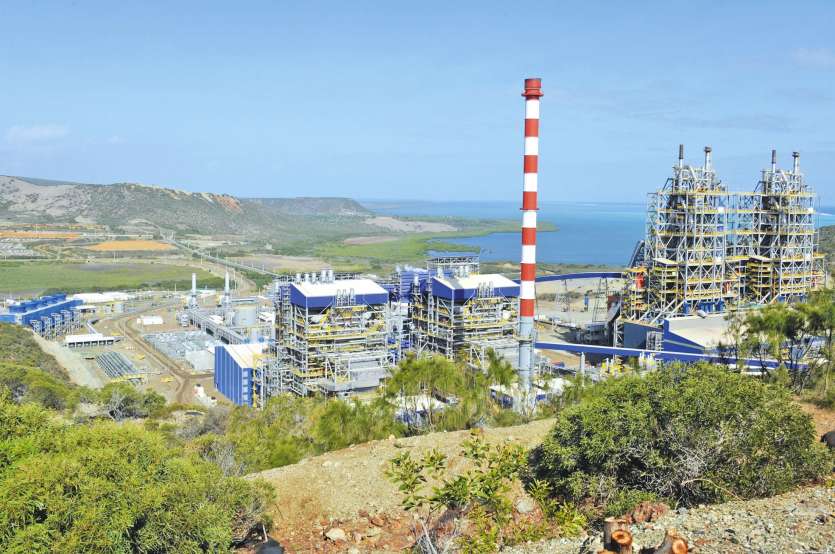 Les faits ont eu lieu mercredi au pied de l’usine, dans la zone dite des « bureaux de l’Alliance ». Cette agression a choqué les salariés qui devraient se rassembler ce matin pour soutenir la victime et dénoncer des problèmes de sécurité.