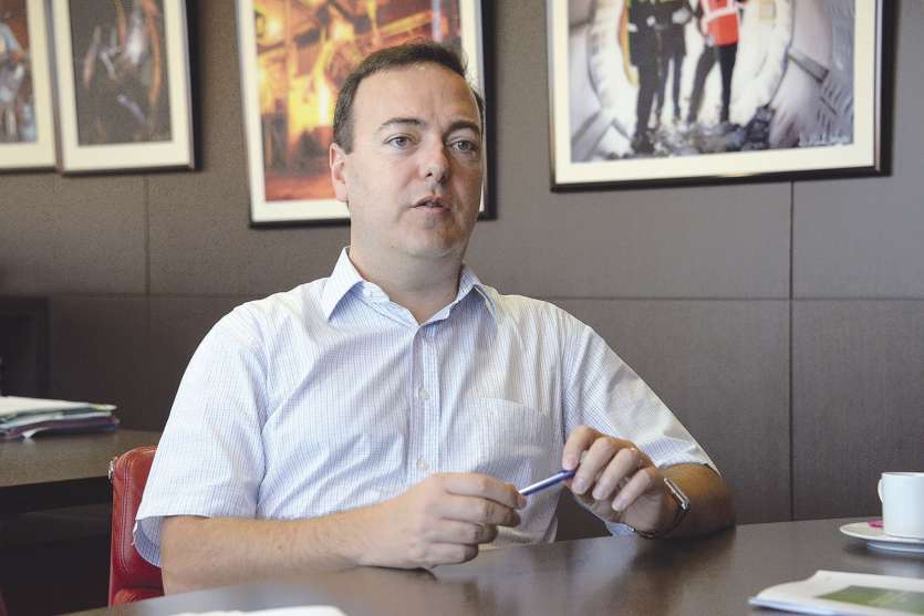 « Nous sommes dans une bonne dynamique. En revanche, un point frustrant, nous sommes dans une situation financière qui reste très critique » observe Jérôme Fabre, directeur général de la SLN.