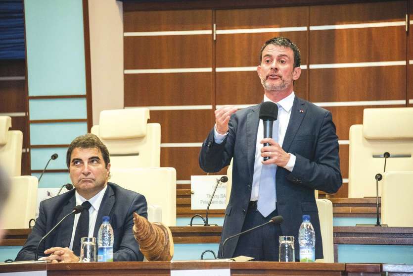 En matière d’insécurité, Manuel Valls a pris la défense de Thierry Lataste et mis en garde les partis qui jouaient sur la peur et invoquaient le manque d’action de l’État.