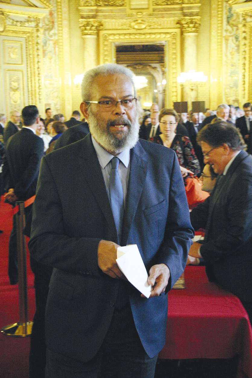Les sénateurs calédoniens, Gérard Poadja et Pierre Frogier ont, bien sûr, pris part au scrutin qui s’est déroulé, mardi à Paris.