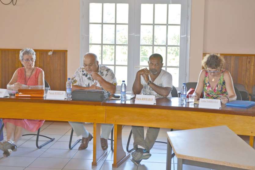 Les membres de la liste « Intérêt communal de Bourail » ont pris la décision de démissionner en bloc, faisant tomber du coup le conseil municipal.