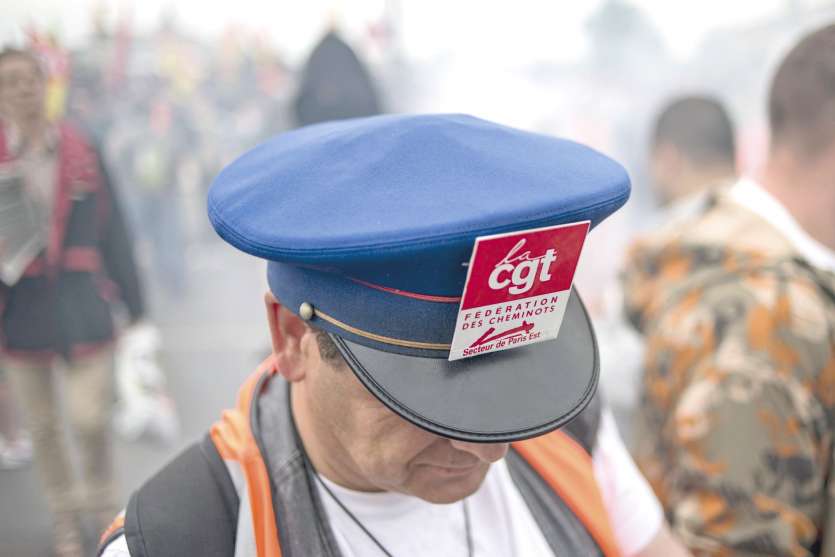 Très peu de transports hier, dans les trainset le métro parisien.