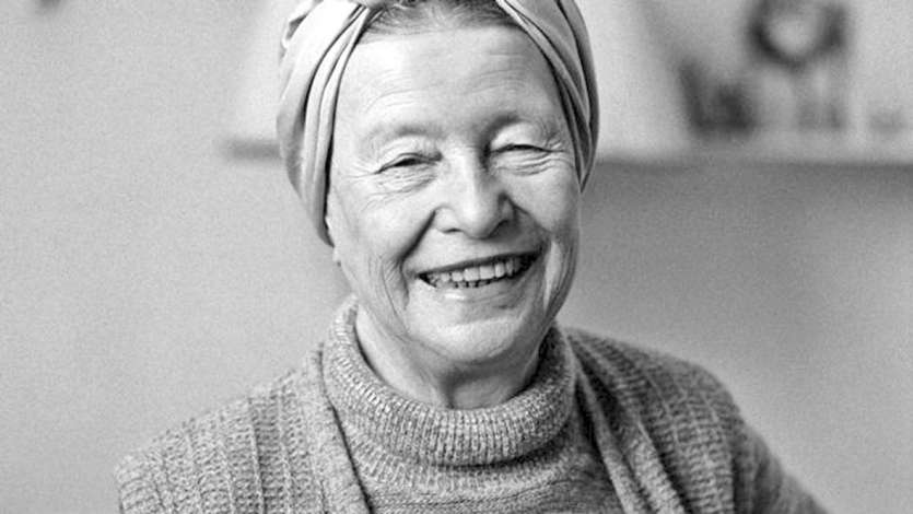 La romancière tait les relations amoureuses qu’elle noua avec certaines de ses anciennes élèves.  Elle évoque en revanche sa liaison avec l’Américain Nelson Algren puis avec Claude Lanzmann. Photo AFP