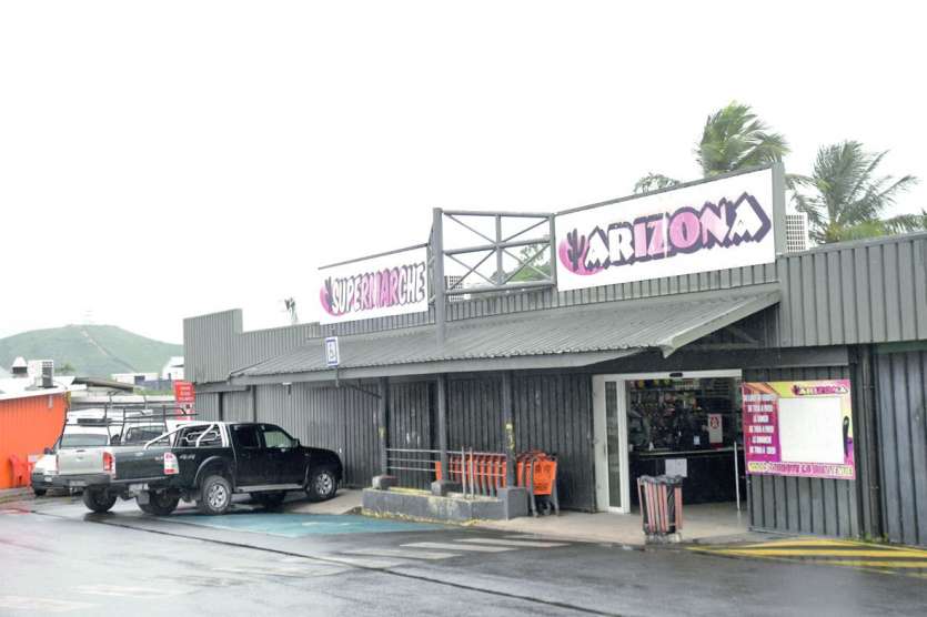 Les Arizona Ducos, La Coulée, Robinson et Nakutakoin changent d’enseigne au profit de Carrefour Express. Celui de Païta l’a déjà fait en octobre 2017.Thierry Perron