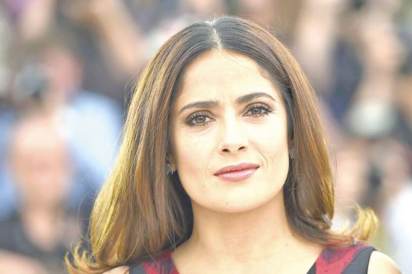 L’actrice mexicaine Salma Hayek a accusé Harvey Weinstein de harcèlement, elle aussi.Photo AFP