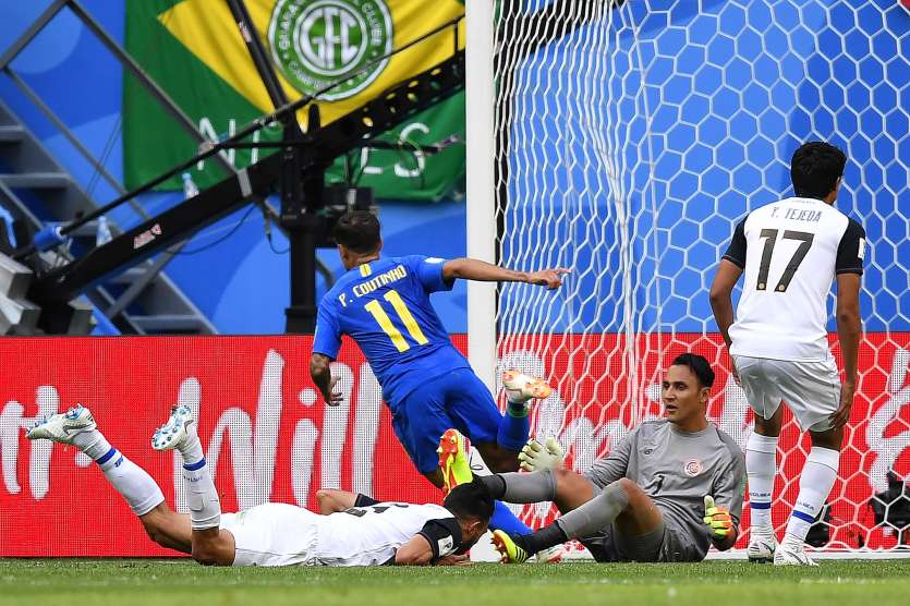 Philippe Coutinho (en bleu) a déjà inscrit 2 buts en 2 matchs.Photo AFP