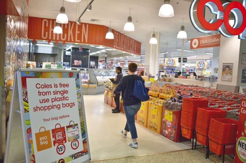 Si la mesure d’interdire les sacs à usage unique a été prise dans de nombreux pays sans créer le moindre problème, en Australie, certains clients ont eu un comportement disproportionné et inexcusable.Photo AFP