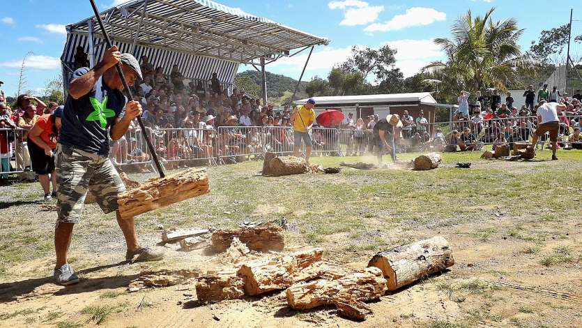 La Fête du ver de bancoule proposera ses concours de fouillage et de bouffage. Photo Archives ALSHDE