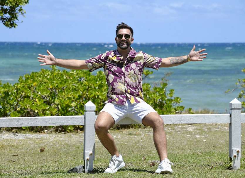 Kendji Girac compte profiter au maximum de ses trois jours sur le Caillou et a à cœur de donner du sourire aux gens. Photo Thierry Perron