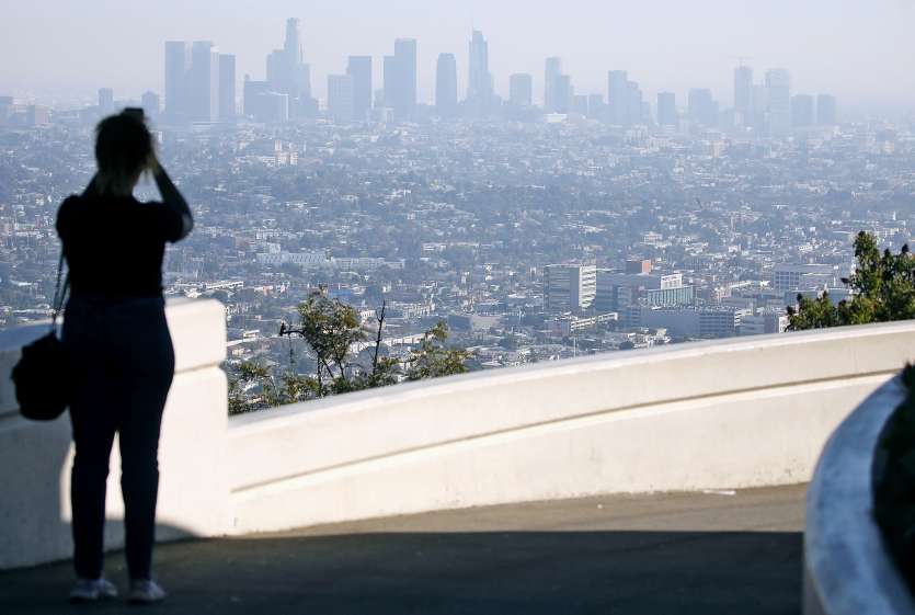 A Los Angeles, la qualité de l’air est plus que médiocre,  en cause les vastes incendies qui ravagent l’Etat.Photo AFP