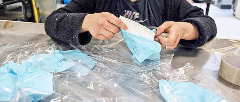 Les masques se font rares en Métropole. Photo DR