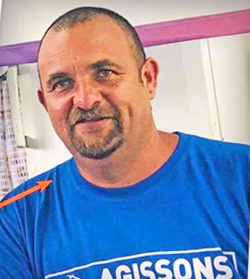 Caryl Normandon a 44 ans, il est marié et père de deux enfants. Il travaille à la SLN de Tiebaghi en tant que superviseur mine  et a en parallèle un élevage de bovins. Photo DR