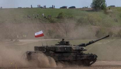 Livraison de chars à l'Ukraine : la Pologne prête à se passer de l'aval de l'Allemagne