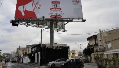Tunisie: nouveau vote pour le Parlement avec la participation comme baromètre