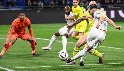 Ligue 1: Lyon et Nantes n'avancent toujours pas