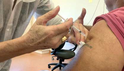 La dose de rappel désormais possible trois mois après la deuxième dose