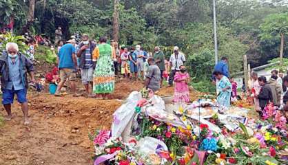 À la tribu de Tiwaka, un dernier hommage vibrant à Didier Poidyaliwane