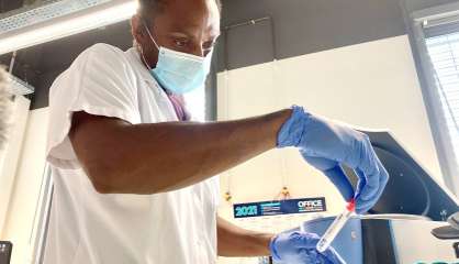 Covid : le taux d’incidence frôle la barre des 500