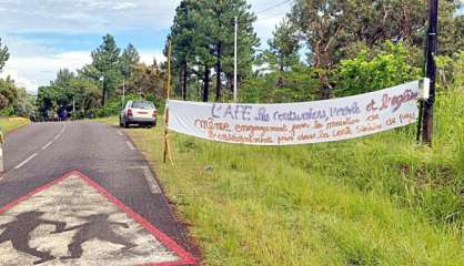 Pouébo : blocage à la tribu de Yambe contre la suppression d’un poste d’enseignant