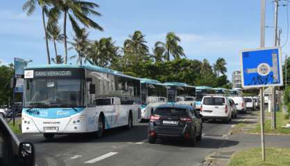 Nouméa : la grève de Karuïa se poursuit avec une opération escargot