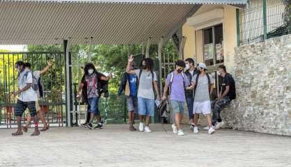 Le port du masque n'est plus obligatoire pour tous les élèves dès lundi